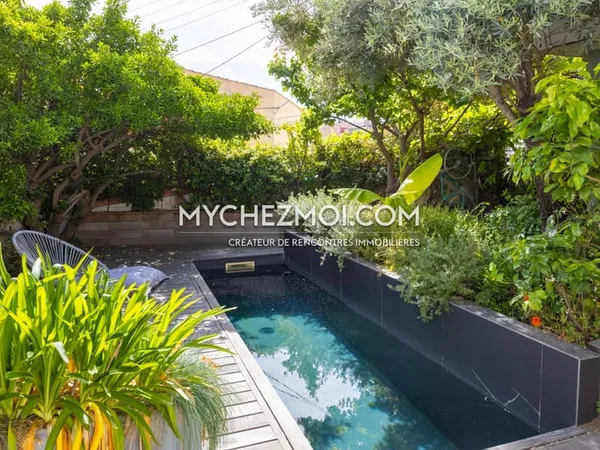 Magnifique villa contemporaine Marseille 7 ème , terrasse , piscine , vue mer !