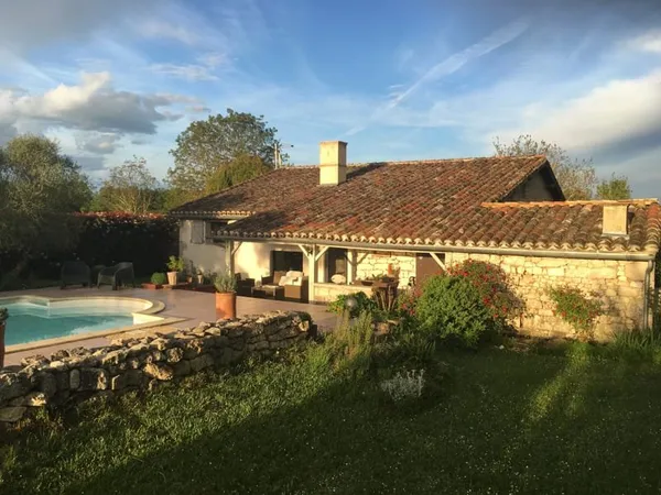 Belle Maison en Pierre Rénovée avec Piscine - Triangle d'Or du Tarn