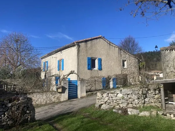 Corbières vertes, maison de village entièrement rénovée, 4 c
