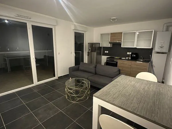 Grand T2 de 42 m2 meublé + grand balcon à 5 min douane suisse 🇨🇭