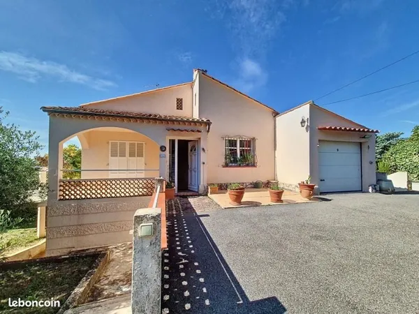 Villa 6 pièces 145 m²