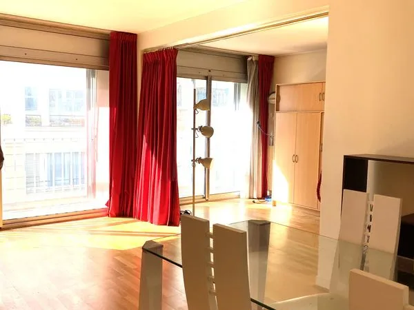 Appartement 2 pièces 55 m² - Très bon état - Paris 13e