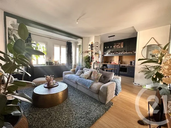 Bâtiment 116 m²