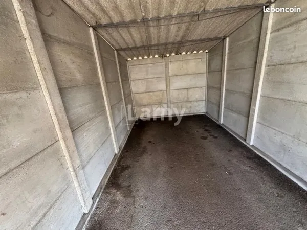 Garage/box 10 m² Lons Le Saunier