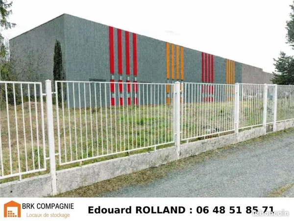 Box d'activité et local d'activité à vendre de 208 m² à 129 600 euros hors taxes / Site gardienné