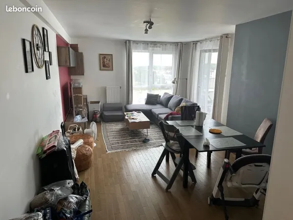 Appartement lumineux 90m² avec balcon et 2 parkings - Cergy-le-Haut