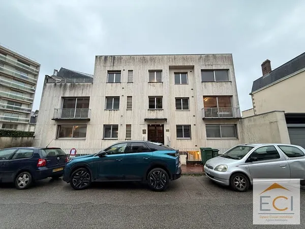A VENDRE - Bureaux rue de l'Observatoire