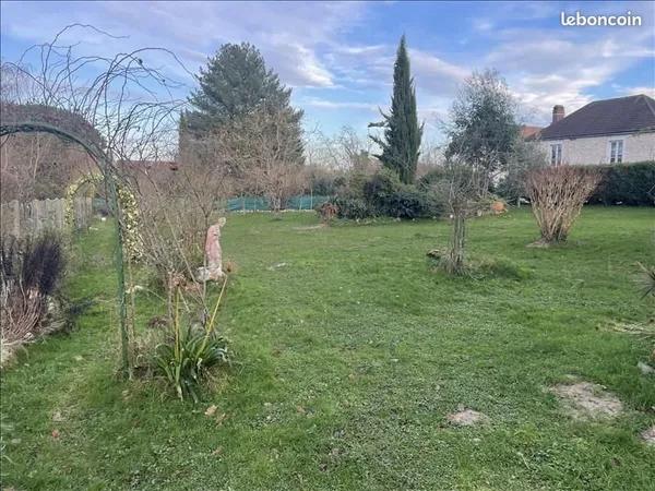 Terrain 1 000 m² Goupillieres
