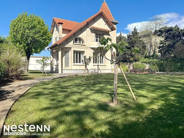 Maison 7 pièces 184 m²