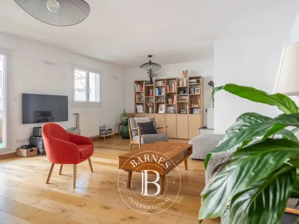 Lyon 8 - Monplaisir - Appartement de 89 m² - 2 /3 chambres - terrasse de 16m²