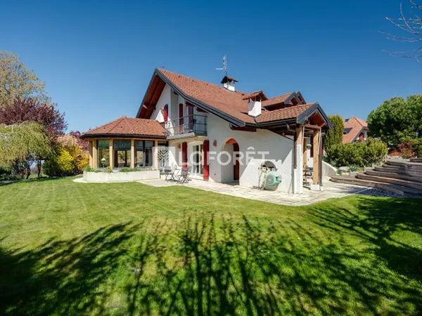 Maison 8 pièces 190 m²