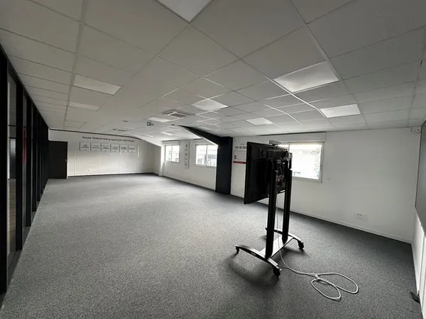 Bureaux à louer 600 m2