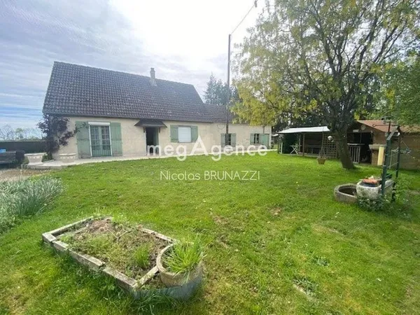 Maison familiale avec jardin au Champeaux 61120