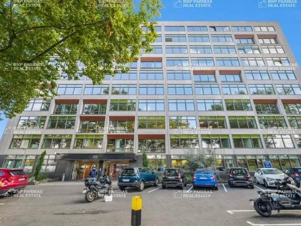 Bureaux 408 m²