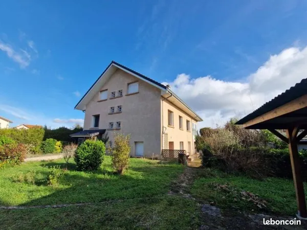 Propriété 8 pièces 274 m²