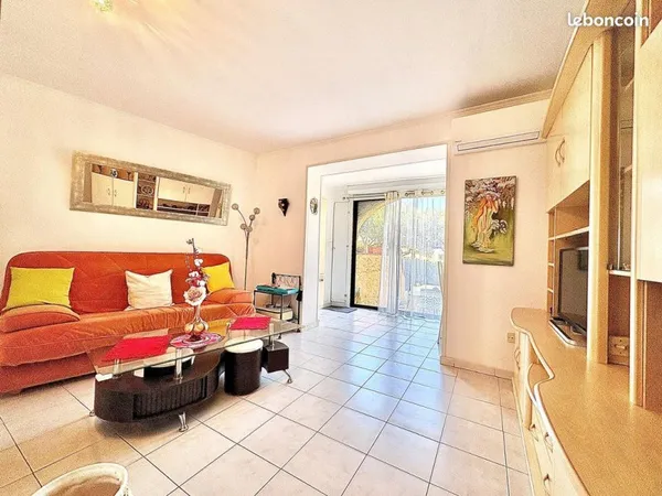 Appartement T1/2 avec jardin, vue mer