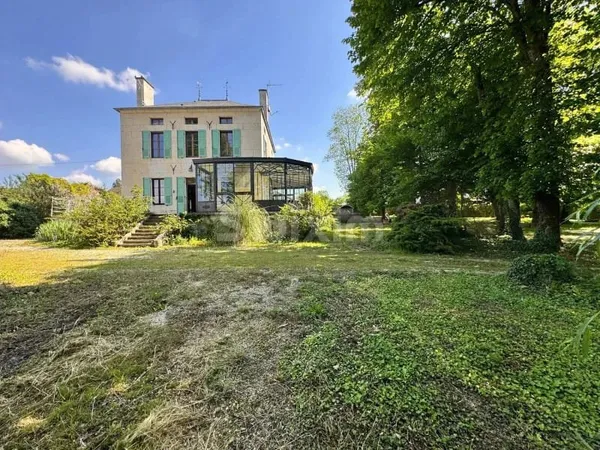 Maison 7 pièces 208 m²