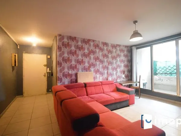 Centre ville appartement familial T4 de 85m2 beau potentiel