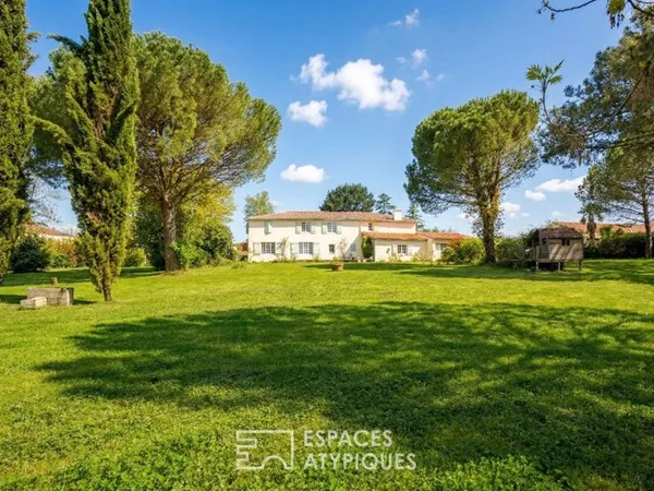 Maison familiale en fond d'impasse dans son écrin de verdure - Clisson