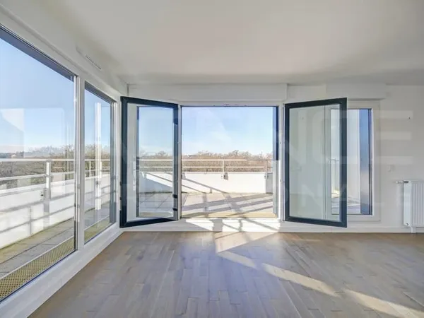 Appartement Recent Avec Vue Degagee