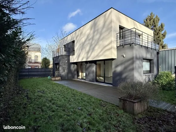 Villa 5 pièces 138 m²