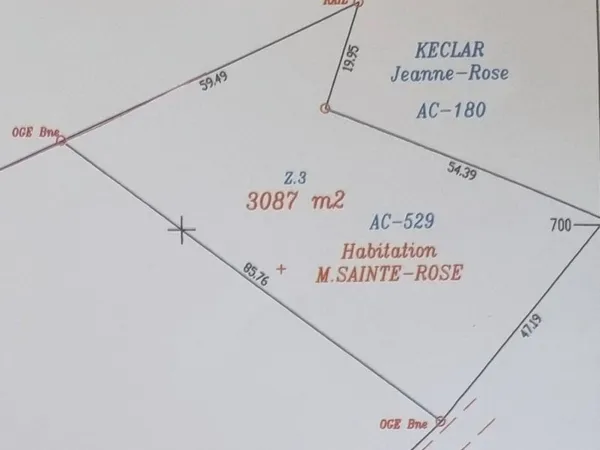 Terrain constructible 1405 m²
