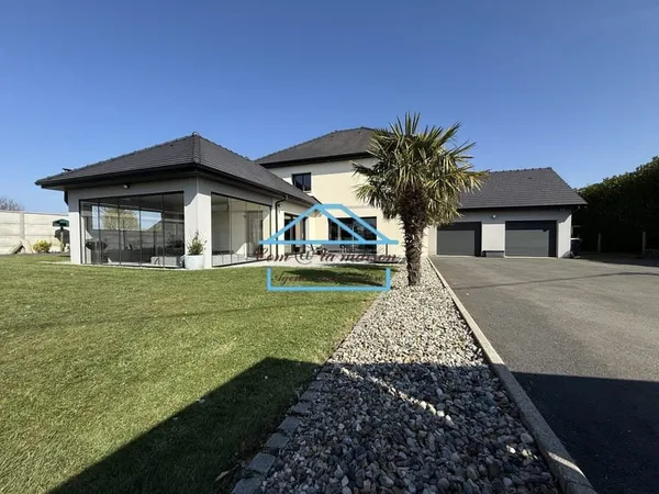 NOUVEAUTÉ CONTEMPORAINE - 7 PIÈCES 205M²