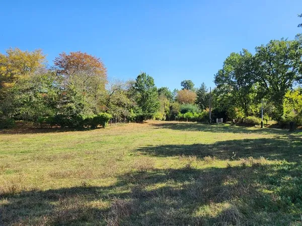 Terrain de 2236m2 à la campagne!
