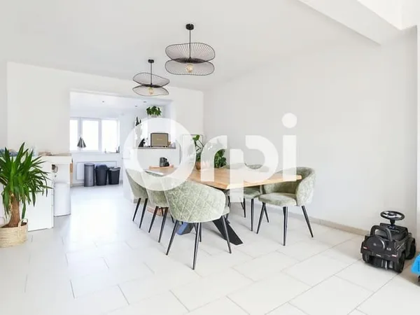 Appartement 3 pièces 94 m²