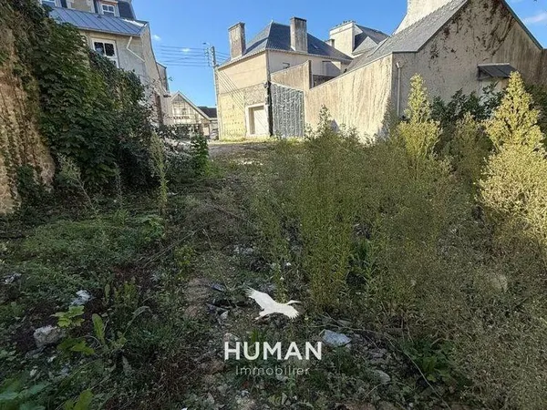 Terrain 373 m²