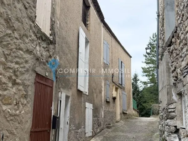 SISTERON INVESTISSEMENT DE CARACTÈRE AVEC VUE DOMINANTE SU