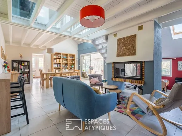 Maison d'architecte avec piscine et gîte au coeur des vignes