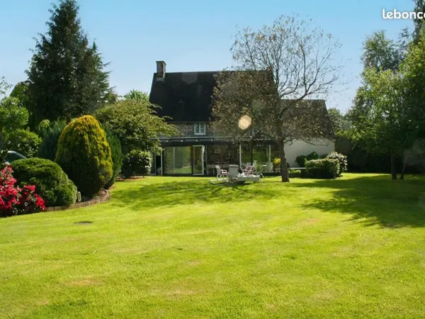 Propriété 6 pièces 139 m²