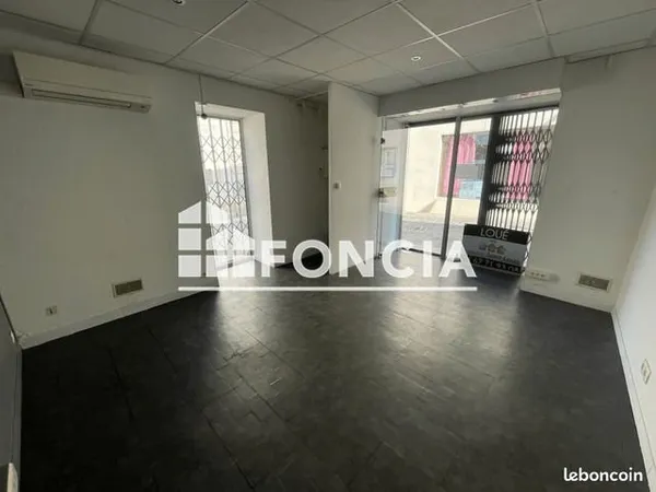 Local commercial 18 m²