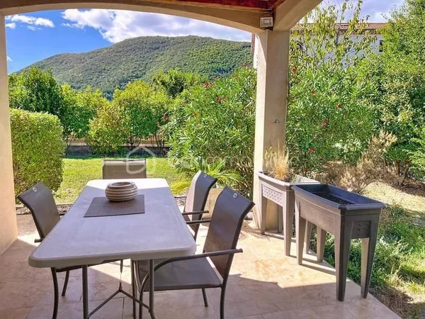 Maison de plain-pied 6 pièces 146 m²