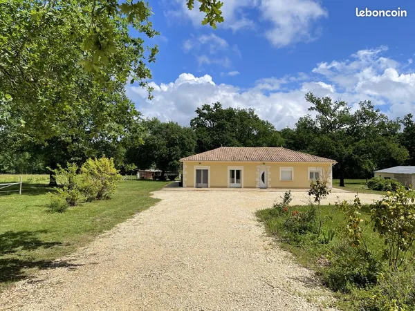 Propriete de 6 hectares avec maison + gite