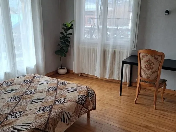 Colocation dans F5 100 m²