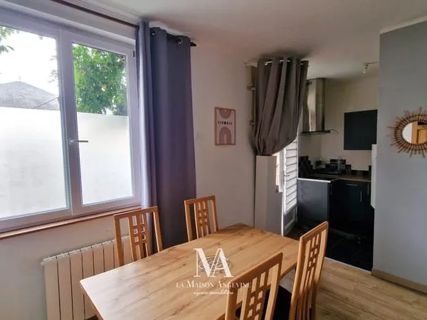 2 pièces de 28m2 situé Quartier Saint-Serge : T1 bis meublé