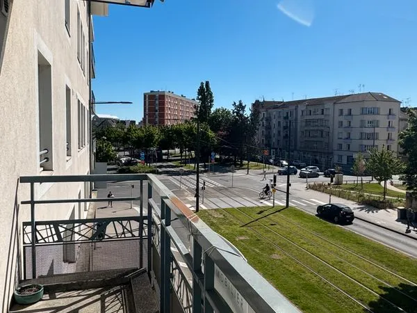 T2 lumineux de 53,5 m² avec balcon exposé ouest - Résidence récente