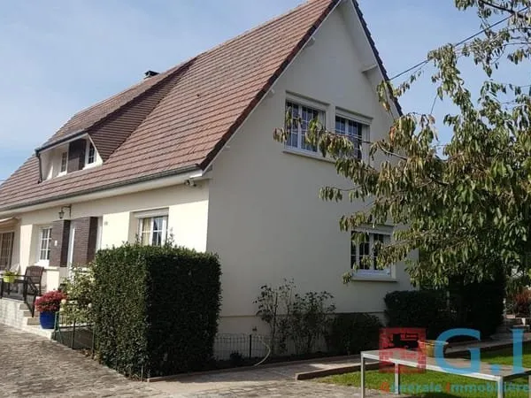GRANDE MAISON FAMILIALE 5CH / 170M2 - 15MNS ROUEN SUD