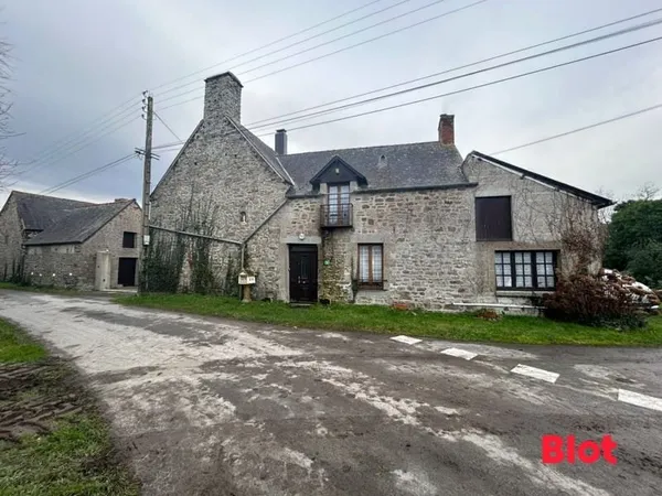 A VENDRE BLOT MONT DOL MAISON PIERRESA RENOVER DEUX CHAMBRES