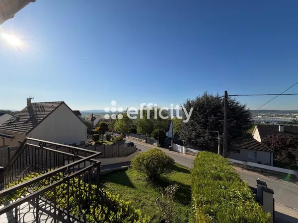 Maison 8 pièces 140 m²