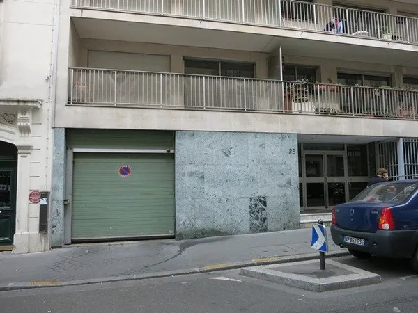 Loue parking 12m²