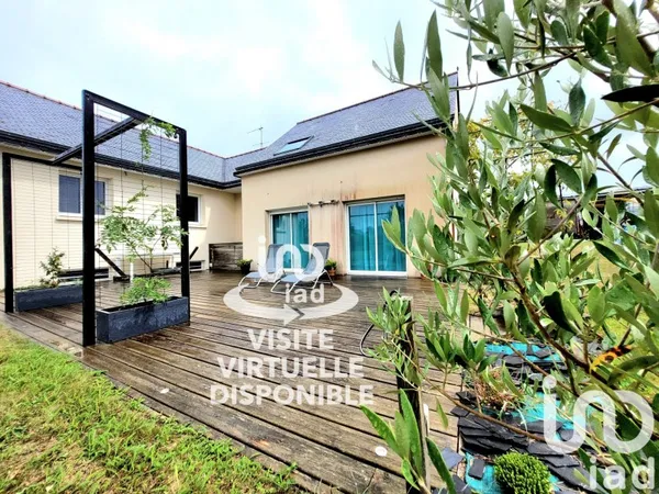 Maison 8 pièces 176 m²