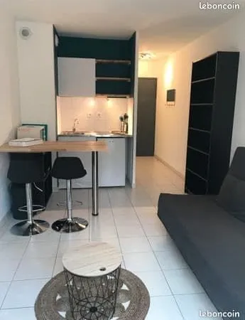 Studio meublé loué