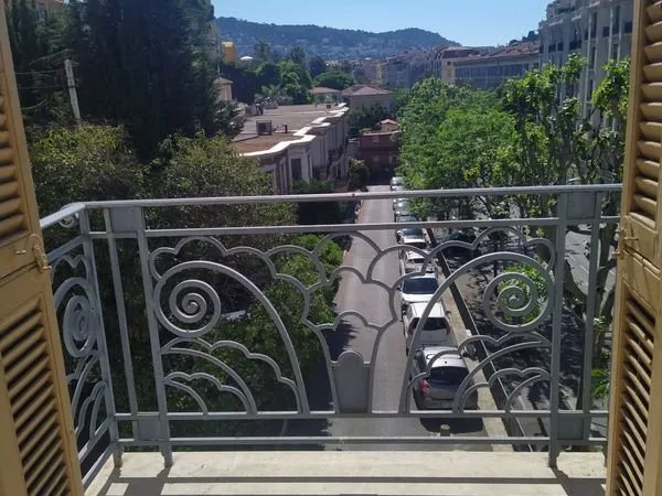 Appartement 3 pièces 72m2 Nice centre 06000