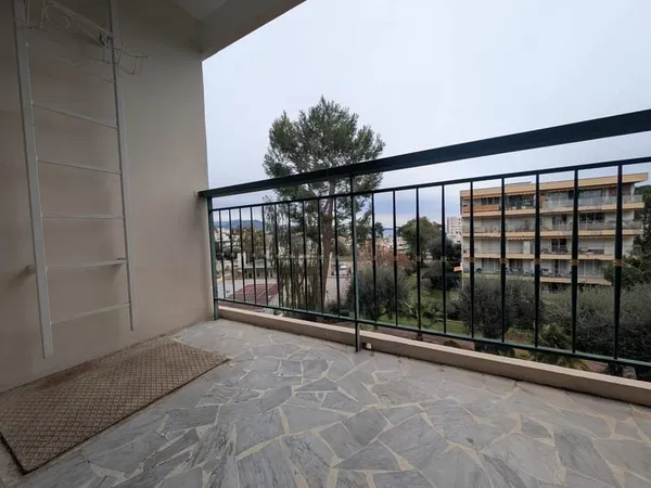 NICE: STUDIO ST MARGUERITE