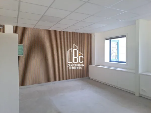Local professionnel 299 m²