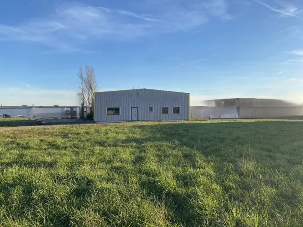 Local 450 m²