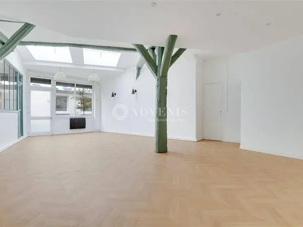 Bureau 72 m²